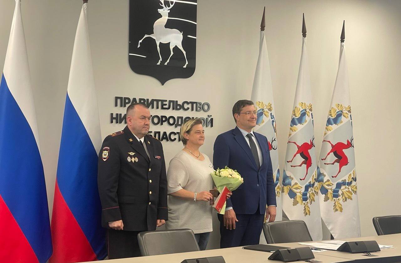 Главе немецкого фонда "Мост мира" вручили российский паспорт. С 2024 года Лиана Килинч помогает Донбассу, в последние годы она жила в РФ.