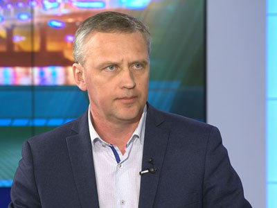 Сергей Комлев покинул должность замруководителя департамента городского хозяйства Волгограда Информацию нашей редакции подтвердили в пресс службе мэрии Отмечается что пост покинут по собственному желанию В документах обладмина Сергей Комлев значится как замначальника управления мониторинга реализации приоритетных проектов аппарата губернатора Сергей Комлев занял должность в 2017 году Спустя годы он стал руководителем но позже вернулся на пост заместителя Подписаться Перейти на сайт