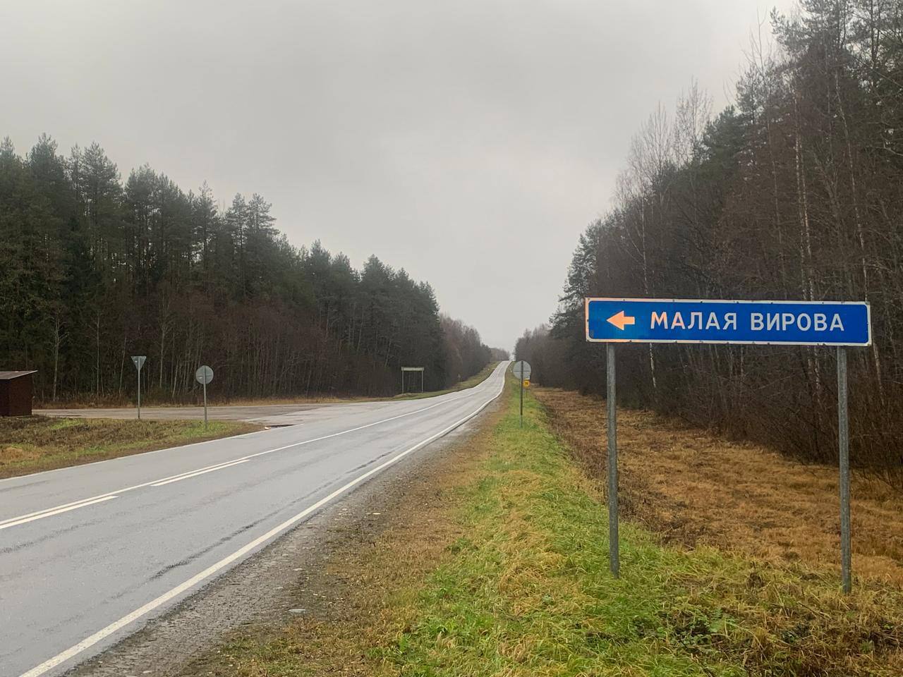 Прокурорами выявлено свыше 500 нарушений при предоставлении земельных участков Проведенными проверками соблюдения органами местного самоуправления законодательства прокуратурой выявлены многочисленные нарушения связанные с передачей земельных участков в аренду без торгов а также их неправомерной приватизацией Всего в результате принятых прокурорами мер в государственную и муниципальную собственность возвращено 42 тыс кв м земельных участков рыночной стоимостью свыше 17 млн рублей на территории 7 муниципальных образований Архангельской области в хозяйственный оборот вовлечены невостребованные земельные доли общей площадью 342 8 га Примеры здесь   epp genproc gov ru ru proc 29 mass media news main e6369936