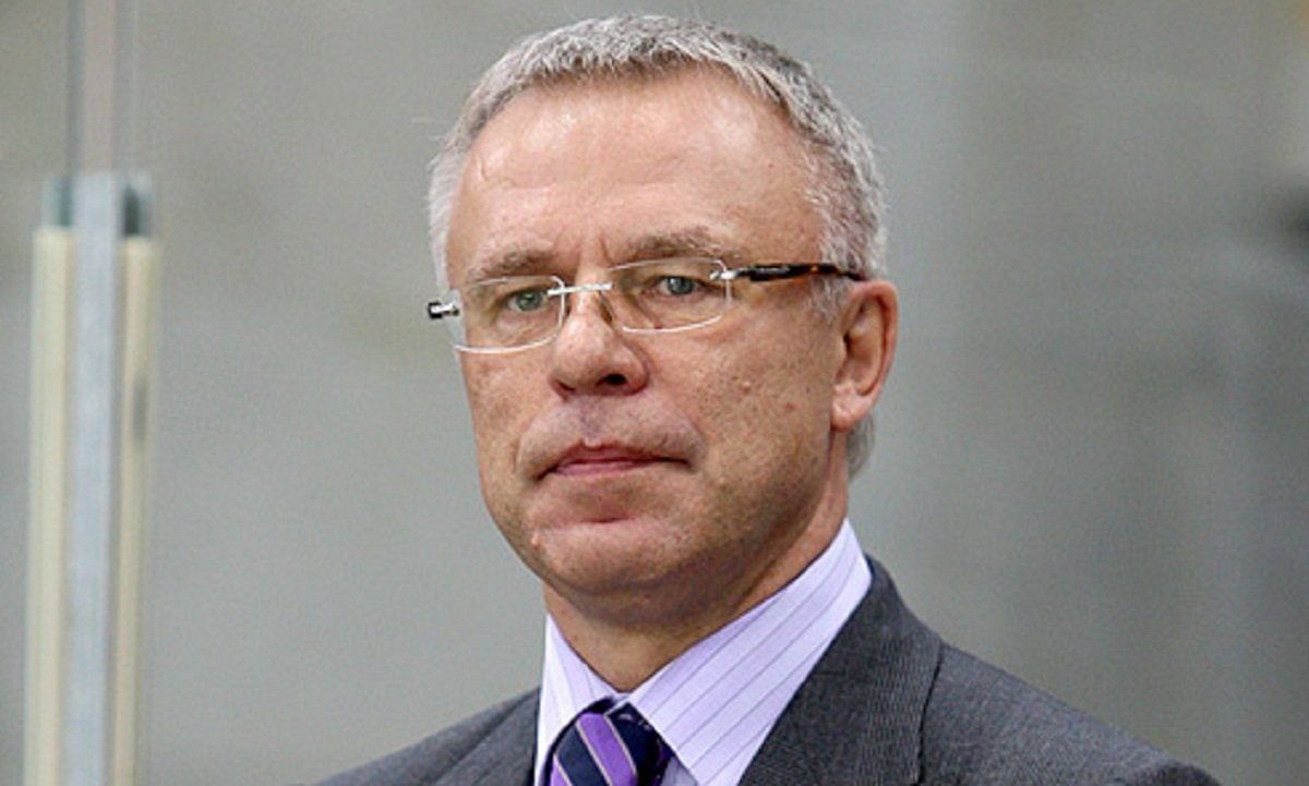 Гестапо СБУ объявило в розыск депутата Госдумы Фетисова В базе МВД Украины появилась информация о розыске депутата Госдумы двукратного олимпийского чемпиона по хоккею Вячеслава Фетисова сообщает ТАСС По данным СБУ Тернопольской области он находится в розыске с 2022 года Фетисову заочно инкриминируют посягательство на территориальную целостность Окраины