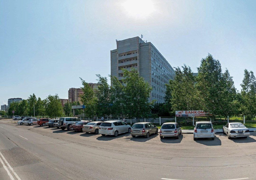 Новые парковки появятся возле парка Дружбы и областной больницы в микрорайоне Когда Читайте ниже   Наконец то полноценная общественная парковка появится на Новотроицком шоссе вдоль парка Дружбы Она сможет разместить почти 60 автомобилей включая четыре места для людей с ограниченными возможностями Срок завершения работ 30 сентября 2026 года Еще одна хорошая новость на следующий год также запланирован ремонт стоянки в районе приёмного покоя областной больницы на улице Василенко Срок завершения работ на данном объекте 30 сентября 2026 года АОТВ