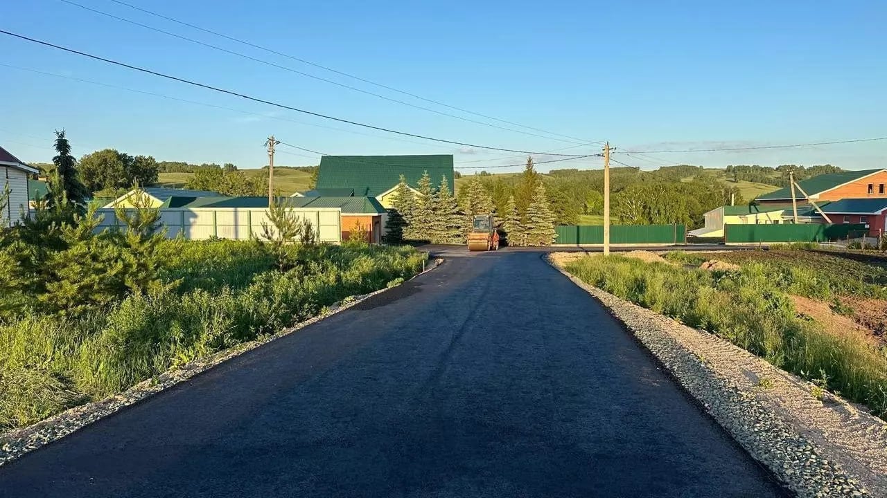 В Оренбуржье реализуются инициативы местного населения.  В этом году в селе Подгородняя Покровка Оренбургского района открыли баскетбольную площадку. Объект появился благодаря участию оренбуржцев в конкурсе инициативных проектов.  — Заинтересованность жителей — это, безусловно, показатель любви к малой родине, желания жить и работать в родном селе и регионе. И большой стимул для развития территории с помощью разных инструментов и программ. Обратная связь, личное участие оренбуржцев в проектах обеспечивают качественный результат и хороший задел на будущее, — сказал глава региона Денис Паслер.  ПОДРОБНЕЕ