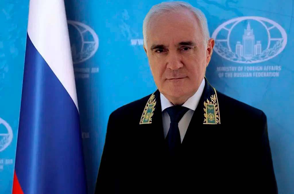 Комментарий Посла России на Кипре М.М.Зязикова информагентству ТАСС по случаю 50-летия заключения Хельсинских соглашений 1975 года   На днях отметил свой 50-летний юбилей Хельсинский заключительный акт. Текущие геополитические процессы в Европе всё яснее демонстрируют отход бюрократии ЕС от заложенных в нем принципов равной и неделимой безопасности, уважения к суверенитету и отказа от доминирования одного центра силы. Этот отход от баланса интересов и диалога привёл к ряду непродуманных шагов, в том числе к свёртыванию торгово-экономического и энергетического сотрудничества с Россией. В результате сами европейские страны понесли колоссальные убытки – их совокупный ущерб уже превысил 1 триллион евро.   Россия не принимает конфрантационную логику. Как совершенно верно отметил Министр иностранных дел Российской Федерации С.В.Лавров, «интересы мира и стабильности требуют общеконтинентального, евразийского подхода, учитывающего законные чаяния всех государств и опирающегося на честный баланс этих чаяний». Именно такой подход способен обеспечить подлинную европейскую безопасность в будущем.    Здесь, на Кипре всё чаще выражается несогласие с навязываемым из Брюсселя курсом на продолжение санкционного давления и попыток искусственного вычеркивания России из общеевропейского пространства. Для большинства киприотов такой подход неприемлем, так как между  народами России и Кипра сохраняются глубокие, исторически прочные связи - духовные, культурные, человеческие. Киприоты искренне рады видеть на острове российских туристов, с теплом относятся к русскому языку и культуре, поддерживают тесные межчеловеческие контакты.     Убежден: подлинные узы российско-кипрской дружбы выдержат этот непростой период. Отношения между нашими народами имеют прочную многовековую основу и остаются братскими, сохраняется конструктивное ежедневное взаимодействие с кипрскими властями.     Читать полностью