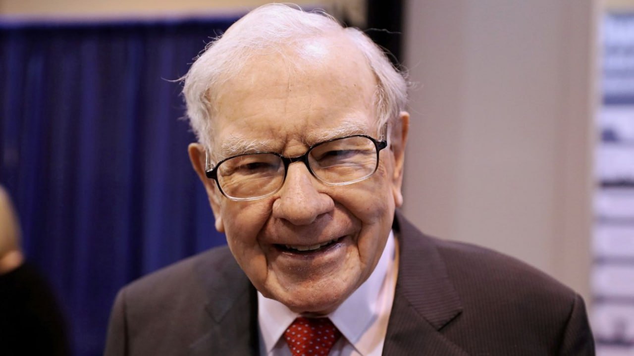Уоррен Баффет уйдёт с поста генерального директора Berkshire в конце 2025 года. Баффет является крупнейшим в мире инвестором и одним из самых богатых людей на планете. Сейчас ему 94 года.