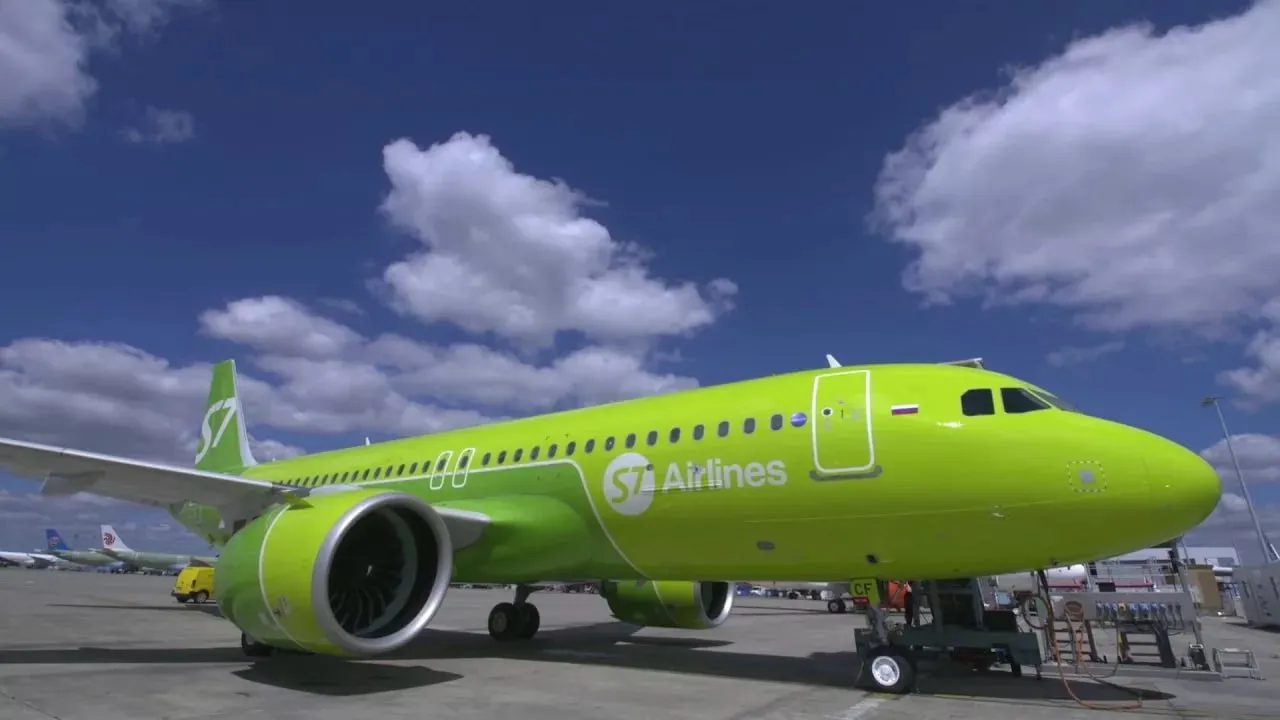 Авиакомпания S7 Airlines пока не планирует оперативно возобновлять полеты в Объединенные Арабские Эмираты так как летнее расписание уже сформировано сообщили в авиакомпании jkinvest news jkinvest