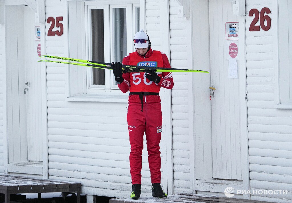 Российский лыжник Никита Денисов получил от FIS нейтральный статус Теперь спортсмен может выступать на международных соревнованиях под эгидой FIS Также нейтральный статус получили горнолыжницы Виталина Гирина и Танзила Исраилова Подписывайтесь на РИА Новости Спорт в MAX