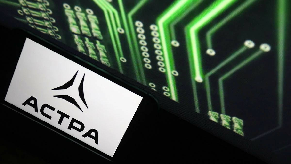 Группа Астра потратит 1 млрд рублей на серверы для облачной платформы Но на технику на базе собственного процессора Байкал компания пока выделит только 5 от этой суммы 50 млн рублей Собеседники уточнили что это серверы вендора Элпитех на процессорах Baikal S разработкой которых занимается Байкал электроникс Общими бенефициарами Группы Астра и Байкал электроникс с 2021 г выступают Денис Фролов и Илья Сивцев imaxairu Подписаться