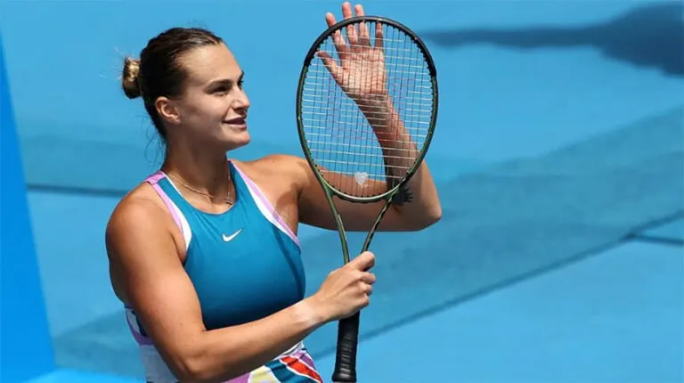 Арина Соболенко пробилась в 1 8 финала соревнований WTA в Мадриде В третьем раунде она разобралась с Жаклин Кристиан из Румынии 6 1 6 4 В борьбе за выход в 1 4 финала белорусская теннисистка встретится с Наоми Осакой из Японии Читайте Минск Новости в MAX