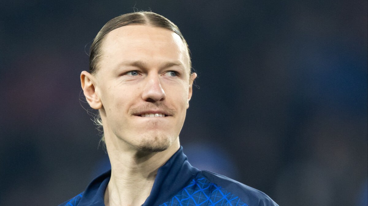 Матвей Сафонов взял пенальти в матче против Страсбура Вратарь прыгнул в правый от себя угол Через полторы минуты ПСЖ открыл счёт news matchtv NurPhoto Getty images