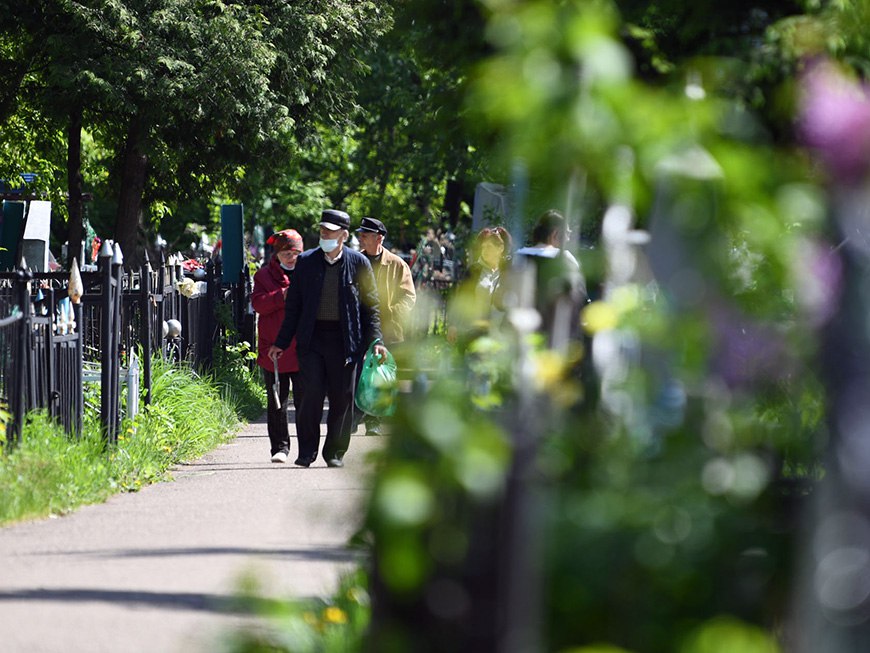 До городских кладбищ 7 июня будут курсировать специальные автобусы