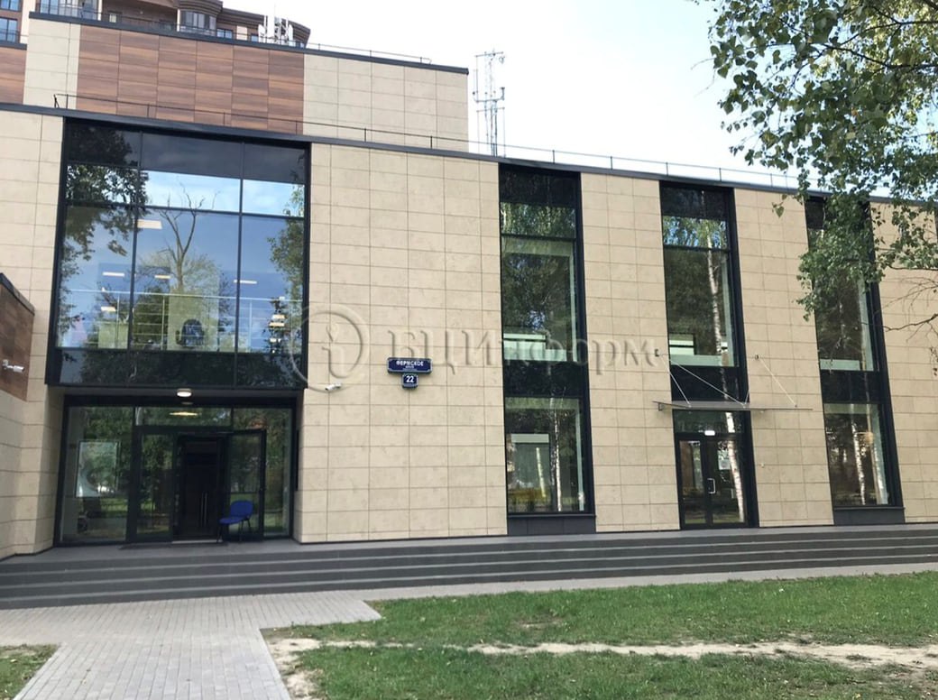 Дочерняя структура Газпрома арендовала офис площадью 2 5 тыс кв м в Петербурге ГЭХ Инжиниринг входящая в группу компаний ПАО Газпром арендовала 2 5 тыс кв м офисных помещений в бизнес центре класса B Forest в Приморском районе Санкт Петербурга Брокером сделки выступила компания Maris Основным видом деятельности ГЭХ Инжиниринг является строительство электростанций Выручка компании в 2024 году составила 13 млрд руб чистый убыток 3 4 млрд руб Сделка подтверждает устойчивый тренд на переезд крупных структур Газпрома из Москвы в Санкт Петербург считает партнер и директор департамента офисной недвижимости компании Maris Елена Кашунцова Фото Сайт bcinform ru kommersant spb