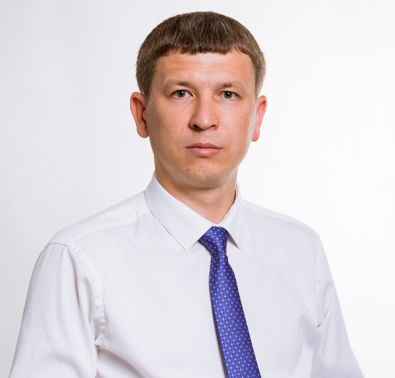 Глава Нытвы Ринат Хаертдинов уходит в отставку Глава Нытвенского городского округа Пермского края Ринат Хаертдинов написал заявление о досрочном сложении полномочий. Вопрос об отставке будет рассмотрен местной думой 20 августа, сообщает газета «Звезда». Исполнять обязанности руководителя муниципалитета назначен его заместитель Александр Попов, курирующий земельно-имущественные отношения и градостроительство. Фото: личная страница ВК