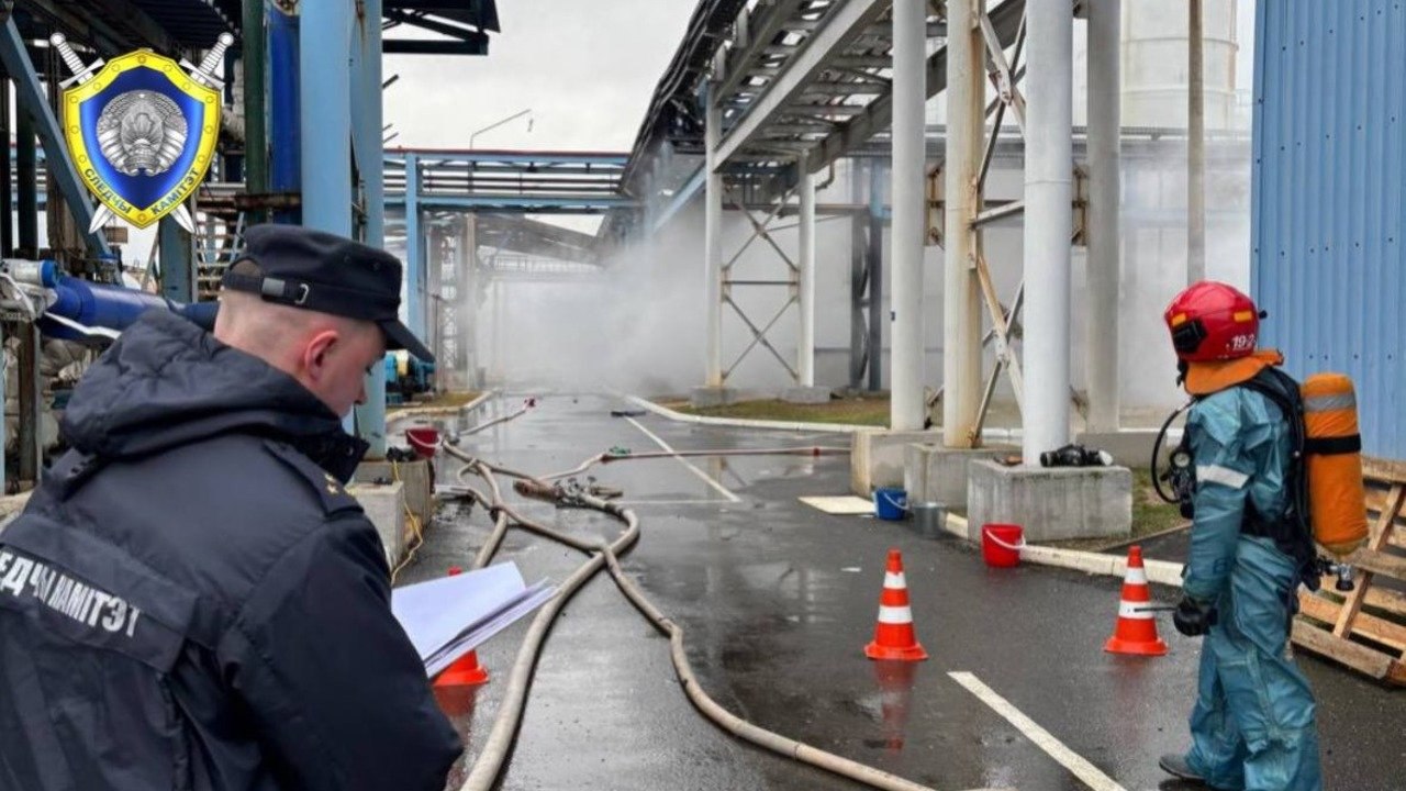 Уголовное дело возбуждено после ЧП на Беларуськалии По факту травмирования рабочих ОАО Беларуськалий возбуждено уголовное дело сообщили в Следственном комитете Подробности здесь myfin news