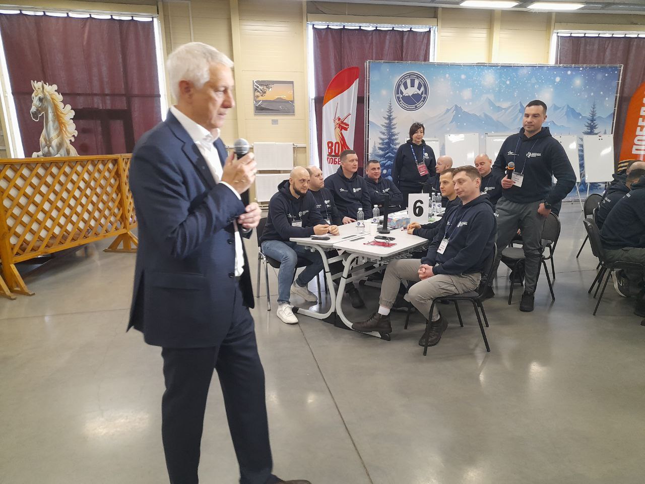 В качестве спикеров для слушателей выступят представители местного самоуправления Открыл модуль глава Магнитогорска Сергей Бердников Также среди приглашенных спикеров заместитель губернатора Челябинской области Роман Воллерт председатель Законодательного собрания региона Олег Гербер министр культуры Челябинской области Алексей Бетехтин глава Чесменского округа Виталий Родионов и другие