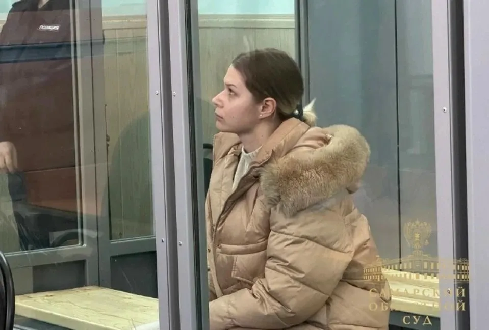 Расследование о жестоком убийстве экс мэра Самары Тархова и его жены завершено По информации источника Волга Ньюс собранные материалы уже переданы сторонам для ознакомления Главной обвиняемой по делу проходит внучка погибших Екатерина Тархова После окончаниях всех процессуальных действий 37 томов дела направят в прокуратуру для утверждения обвинительного заключения По данным Самарского областного суда сегодня будут рассматривать ходатайство об очередном продлении срока содержания под стражей Екатерины Тарховой   Подпишись на truekpru63 Мы в MAX
