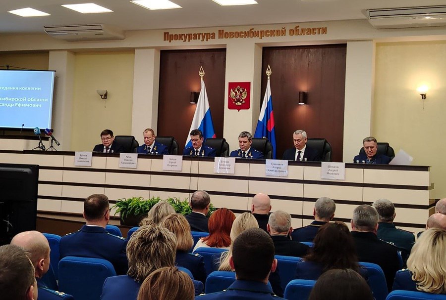 Есть серьезные проблемы Генпрокуратура сделала замечание Новосибирской области по вопросу обращения с отходами В Новосибирской области имеются серьезные проблемы в сфере обращения с твердыми коммунальными отходами Об этом заявил заместитель генерального прокурора России Сергей Зайцев на коллегии в прокуратуре Новосибирской области В регионе обрабатывается в три раза меньше ТКО чем в среднем по стране а также срывается строительство инфраструктуры для хранения и переработки отходов Подробнее читайте по ссылке     INFOPRO54 Фото Infopro54 автор Юлия Данилова