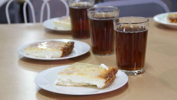 Из за поставщика из Омска пациенты областной больницы на Урале голодают Курганское УФАС внесла в список недобросовестных поставщиков омскую компанию Лев жалобу на ООО подала антимонопольщикам Областная клиническая больница Основанием для обращения больницы стали регулярные задержки поставок продуктов питания и невыполнение требований по качеству Компанию и ее директора занесли в реестр недобросовестных на два года сообщается в УФАС Добавим что и Арбитражный суд Курганской области признал законным решение антимонопольной службы