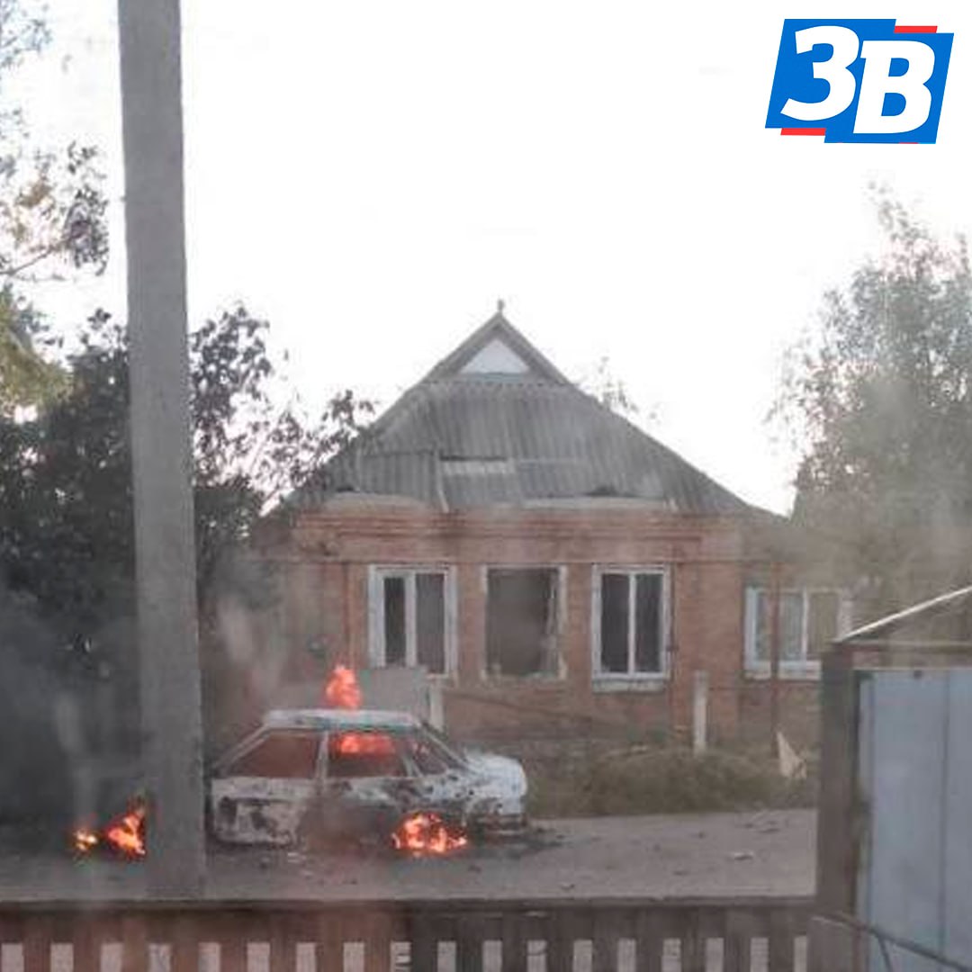 В Каменке Днепровской ранены мирные жители из за обстрела ВСУ Неприятель обстрелял Каменку Днепровскую удар пришелся по гражданскому автомобилю Ранения получили подросток 2010 года рождения и парень 2005 года рождения которые находились поблизости Пострадавшие доставлены в медицинское учреждение где им оказывается вся необходимая помощь сообщил губернатор Запорожской области Евгений Балицкий Подписывайтесь на Запорожский вестник в Telegram и ВКонтакте и делитесь с близкими