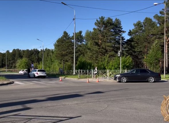 14-летний велосипедист попал под колеса Mercedes в Ангарске, мальчик в тяжелом состоянии Подросток, не спешившись, выехал на регулируемый пешеходный переход на "красный" Читать подробнее на сайте...