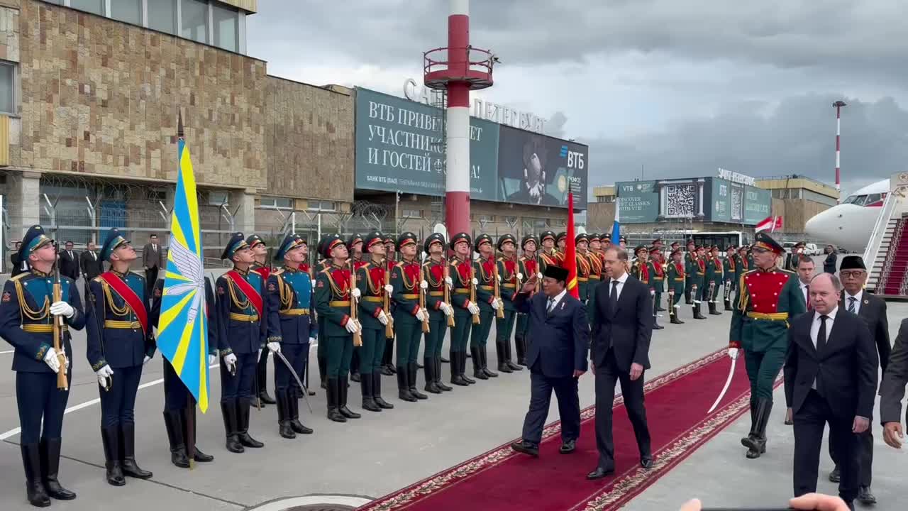 Президент Индонезии Прабово Субианто пропускает саммит G7 ради встречи с Путиным