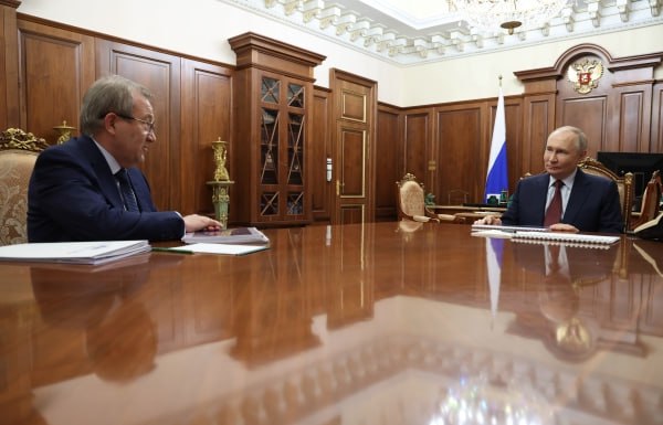 Владимир Путин провёл переговоры с президентом Российской академии наук Геннадий Красников доложил главе государства, что специалисты получили хорошие результаты в области гиперзвука в рамках программы исследований по вооружениям. На встрече в Кремле Красников отметил востребованность фундаментальных научных исследований по обороне и безопасности. Кроме того, глава Российской академии наук сообщил, что она работает с подшефной 336-й отдельной гвардейской бригадой морской пехоты, которая базируется в Балтийске; также формируются фонды для помощи участникам СВО. Подпишись на «Говорит Москва»