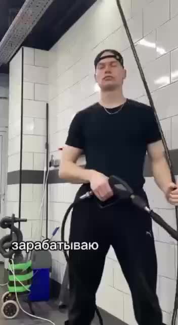 Россиянин зарабатывает до 300 тысяч рублей в месяц, используя нестандартные методы