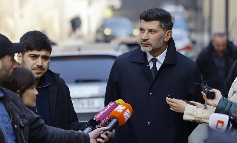 Мэр Тбилиси Каха Каладзе прокомментировал решение упразднить администрацию Южной Осетии созданную при экс президенте Грузии и военном преступнике Михаиле Саакашвили По словам Каха Каладзе никакой Южной Осетии не существует это неотъемлемая часть Грузии временно оккупированная Россией По вопросу Южной Осетии мы неоднократно давали разъяснения иск уже подан в Конституционный суд Это было продолжение той враждебной политики которую предыдущая власть проводила по отношению к Грузии Южной Осетии не существует есть Самачабло оно было неотъемлемой частью Грузии Сегодня к сожалению она временно оккупирована Россией и это реальность отметил мэр Тбилиси Комментарий OssetisFB Как мы видим сколько бы власть в Грузии не сменялась шовинизм из грузинской политики никуда не уходит