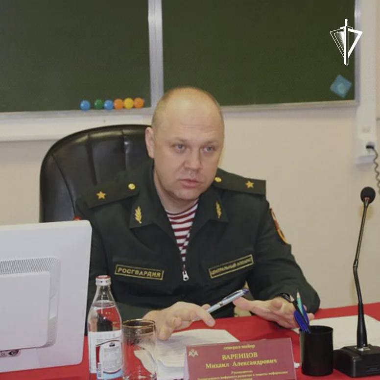 Военная прокуратура утвердила обвинительное заключение по уголовному делу двух ключевых IT специалистов Росгвардии ФСВНГ Михаила Варенцова и Николая Чепкасова направив его материалы в суд для рассмотрения по существу стало известно Ъ По версии следствия фигуранты занимавшие руководящие посты приняли от ведущего российского государственного цифрового предприятия НИИ Восход негодное программное обеспечение стоимостью 350 млн руб За превышение должностных полномочий им грозит до 10 лет колонии Росгвардия Ъузнал