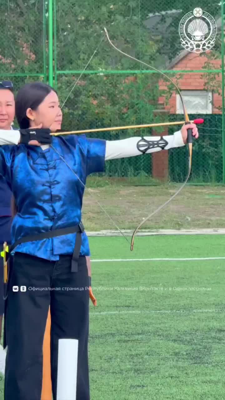 В Элисте прошел культурно-спортивный праздник Джангариада, завершающий III Международный буддийский форум
