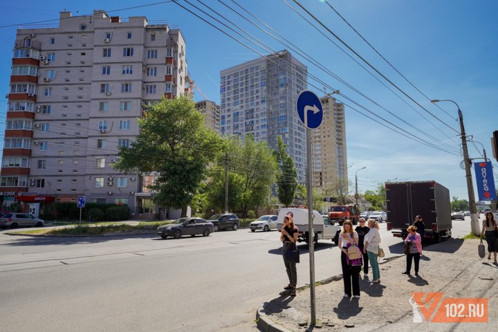 В Дзержинском районе Волгограда завершились работы по возведению дороги дублера по улице Новодвинской Как рассказали в пресс службе мэрии в рамках национального проекта Инфраструктура для жизни появился автомобильный проезд на участке в границах улиц Качинцев и Джаныбековской который сможет разгрузить автомобильный поток на проспекте им Жукова Мы в МАХ max ru v102ru Подписывайтесь