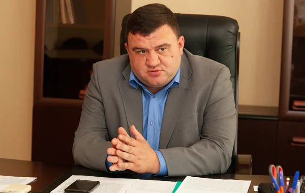 В Коми новый министр строительства и ЖКХ На эту должность назначен Николай Соколов ранее занимавший пост заместителя министра в том же ведомстве До работы в Коми он успел поруководить министерством транспорта Кировской области поработать замминистра транспорта в НАО а также занимать ряд должностей в федеральных структурах komitesha
