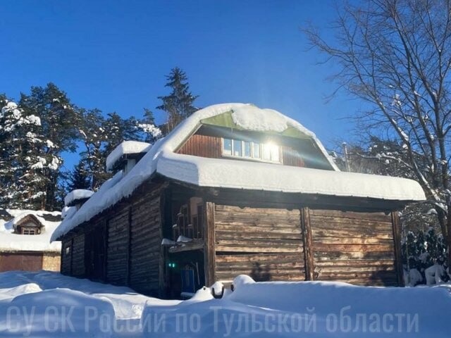 С территории музея усадьбы В Д Поленова слямзили водонапорную башню  Как сообщили в региональном СУ СКР сейчас по данному факту возбуждено уголовное дело по признакам преступления предусмотренного ч 3 ст 160 УК РФ растрата  В настоящее время следователи проводят обыски и допрашивают свидетелей Воришек разыскивают