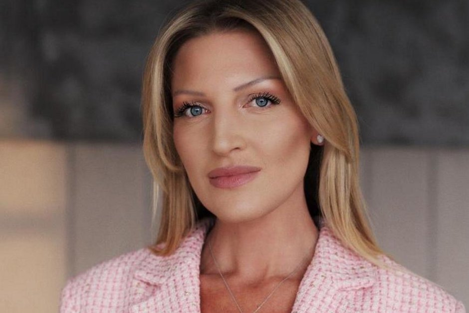 Дарья Санникова покинет пост главы комитета по развитию туризма Казани Она займет пост советника мэра по работе в Ассоциации городов стран БРИКС rv shorts