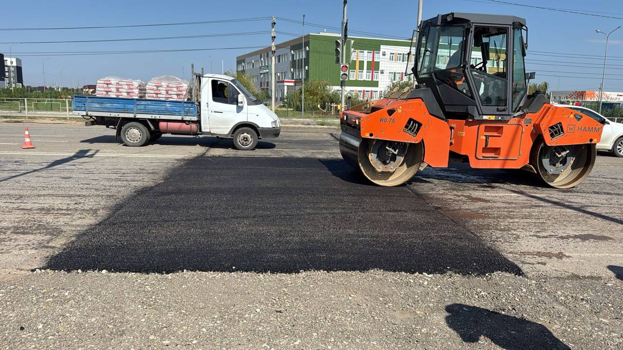 В Астраханской области ремонтируют трассу «Буруны - Промысловка»  В Лиманском районе Астраханской области кипит работа: на участке с 56-го по 71-й километр трассы «Буруны - Басы - Промысловка» ведется ямочный ремонт.    Подробнее: