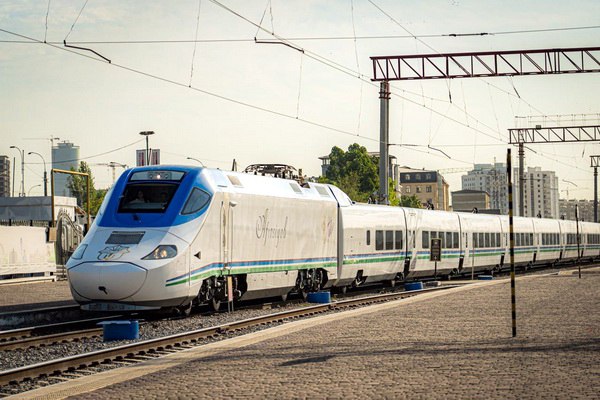 Узбекистан представил планы высокоскоростной магистрали Ташкент Самарканд с временем в пути 1 5 часа Высокоскоростная железная дорога между Ташкентом и Самаркандом сократит время в пути до полутора часов Об этом говорится в презентации Министерства транспорта Узбекистана   English O zbek tilida Ўзбек тилида На русском iOS Android