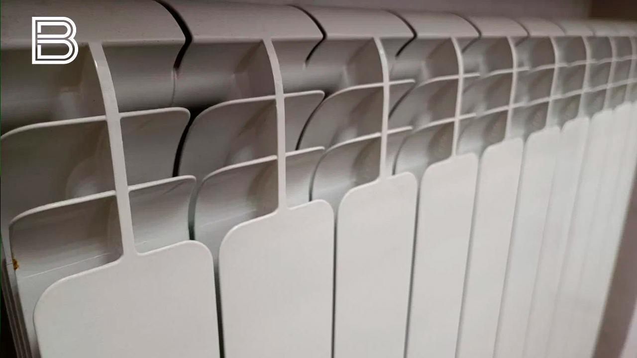 Губернатор за 6 лет количество технологических нарушений в сфере теплоснабжения в Мурманской области сократилось в 2 раза Как отметил Андрей Чибис на оперативном совещании крайне важно это скорость реагирования на возникающие ситуации В нашем регионе скорость реагирования и устранения аварийных ситуаций кратно выросла Я хочу еще раз всех энергетиков за это поблагодарить Это и команды которые управляют и ремонтники которые выезжают на устранение аварийных ситуаций А само количество аварийных ситуаций если сравнивать период 2019 2020 годов таких инцидентов сократилось в два раза Это при том что есть хроническая усталость инфраструктуры где то нехватка денег это очень хороший результат констатировал губернатор Все самые важные новости Telegram MAX