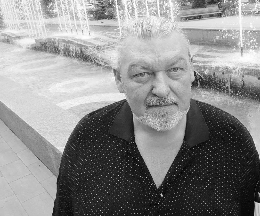 В среду, 14 мая стало известно о печальном событии – ушел из жизни Андрей Павлович Сульдин, создатель известной марки «У Палыча», продукция которой пользуется большим спросом у покупателей не только в Самарской области, но и во многих других регионах. Коллектив ГТРК "Самара" выражает соболезнования родным и близким легендарного Андрея Павловича. : vkcom/ Михаил Матвеев
