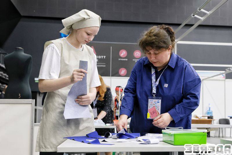 Ленинградская область показала, что такое настоящая мода! На чемпионате ProfSkills в Белоруссии Жанна Дружинина и эксперт Валентина Викторова из Сиверской школы-интерната завоевали серебро по компетенции «Технология моды». «Креативные индустрии Ленинградской области раз за разом показывают высокий результат. Мода никогда не стоит на месте, поздравляю наших медалистов и желаю им и дальше от неё не отставать!» – поздравил призеров Александр Дрозденко.