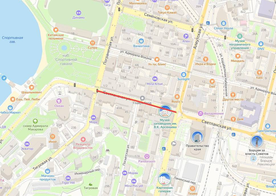 Во Владивостоке движение машин по Светланской ограничат в пятницу на три дня в связи с «Ночью музеев» Согласно постановлению администрации Владивостока, движение и парковка транспортных средств будут ограничены с 20:00 16 мая до 07:00 18 мая на улице Светланской от её пересечения с улицей Алеутской до пересечения с Тигровой. Объезд будет организован по улицам Алеутской, Светланской, Океанскому проспекту, Фонтанной, Семёновской.
