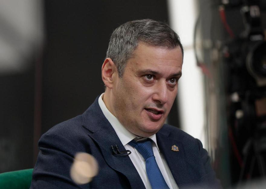 Александр Хинштейн сообщил об упразднении Корпорации развития Курской области  Эта организация оказалась в центре расследования хищений средств, выделенных на строительство фортификационных сооружений в приграничных районах региона.   По делу о растрате проходит бывший гендиректор корпорации, в рамках расследования также арестован бывший губернатор Алексей Смирнов.  putin_life