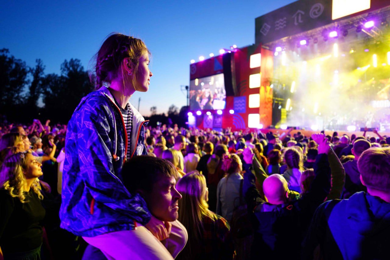 Названы даты проведения фестиваля МИР Сибири в 2026 году Международный фестиваль этнической музыки и ремёсел пройдёт с 9 по 12 июля Заявочная кампания на мастеровой и этномузыкальный конкурсы стартует 15 января Тогда же можно будет подать заявку на внеконкурсное участие мастер классы лекции выступления С 1 апреля начнётся приём заявок на участие в ярмарке Красноярск поcле семи в Telegram Max