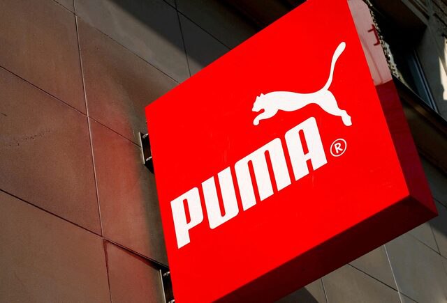 Puma все Легендарный немецкий бренд уходит с молотка китайским покупателям Производитель одежды находится в затяжном кризисе сообщается что активы выставлены на продажу Два главных претендента китайские Anta Sports и Li Ning Также интерес проявляет японская ASICS но эксперты считают что ставки немцев ей не перебить
