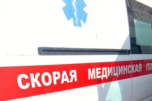 Пассажир пострадал в столкновении с отбойником на «Скандинавии» у Огоньков Около 23:30 26 мая поступило сообщение о ДТП на 59-м км трассы А-181 "Скандинавия", что после поселка Огоньки, сообщает Леноблпожспас. По предварительным данным, водитель автомобиля Volkswagen не справился с управлением и въехал в дорожное ограждение. Пострадал пассажир, его госпитализировали в первомайскую больницу. Как сообщили 47news в полиции, скорая помощь забрала 31-летнего гражданина Узбекистана. Медики диагностировали ушибы груди и позвоночника, состояние оценили как удовлетворительное. 47news.ru