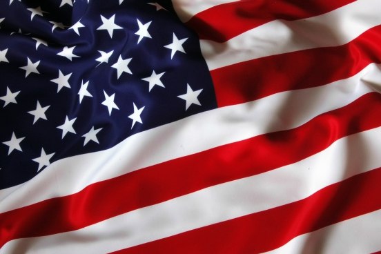 Россия рассчитывает начать с США переговоры о восстановлении авиасообщения Россия рассчитывает в ближайшее время начать с Соединенными Штатами переговоры о восстановлении прямого авиасообщения между двумя странами, завил посол РФ в США Александр Дарчиев. Об этом сообщает ТАСС. "Другой приоритетный сюжет – восстановление прямого авиасообщения между Россией и США, прерванного Вашингтоном в 2022 году с закрытием своего воздушного пространства и последующим ответным аналогичным шагом с нашей стороны, – отметил дипломат, говоря о ведущейся работе по нормализации двусторонних отношений. – Дело это многоаспектное, требующее проведения переговоров с подключением авиационных властей, которые мы рассчитываем запустить в ближайшее время". aviaru.net/n284460