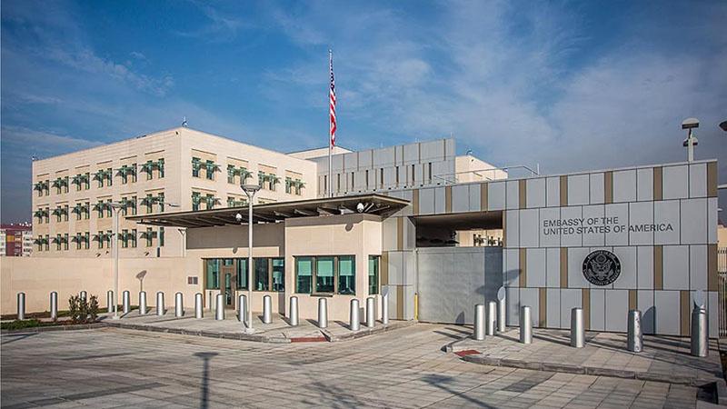 Посольство США в Кыргызстане предупредило что ложь или предоставление поддельных документов при оформлении визы может обернуться пожизненным запретом на въезд в страну