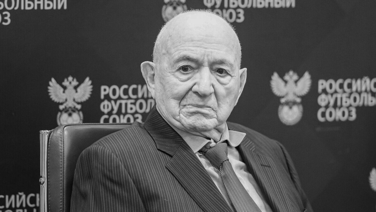 Умер Никита Симонян Легенде нашего футбола олимпийскому чемпиону и лучшему бомбардиру в истории Спартака было 99 лет Светлая память легенде