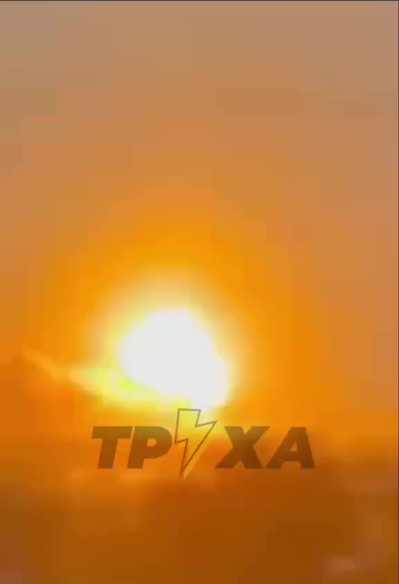 Пожар и детонация на промышленном объекте в Тернополе