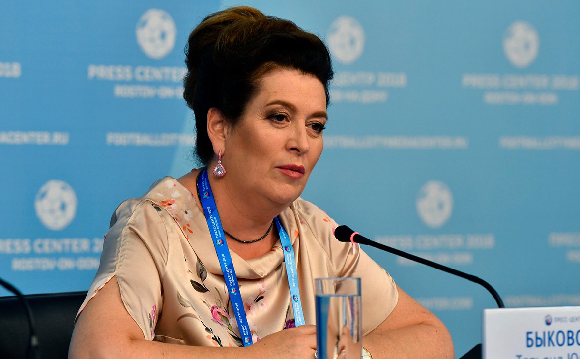 Бывший министр здравоохранения Татьяна Быковская вышла по УДО из колонии Бывшего министра здравоохранения Ростовской области Татьяну Быковскую условно досрочно освободили из колонии Как сообщили donnews ru в объединённой пресс службе судов Краснодарского края ходатайство об этом было удовлетворено судьёй 21 октября Напомним в марте 2024 года Быковскую приговорили к 4 5 годам лишения свободы Её признали виновной в превышении должностных полномочий Обвинение посчитало что она принуждала медучреждения заключать договора со специальным центром по утилизации медицинских отходов Быковская же заявила в суде что оказалась на скамье подсудимых за то чего не делала По её словам всё что она делала в рамках этого инвестпроекта было в границах её полномочий а эта история останется на совести недобросовестных подрядчиков и их покровителей ростов новостиростова ростовнадону Подпишись на donnewsru