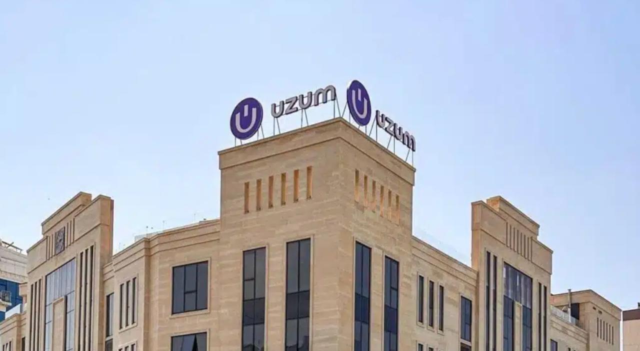 Uzum готовит второй выпуск облигаций на 400 млрд сумов Национальная цифровая экосистема Uzum объявила о выпуске новых облигаций на сумму 400 млрд сумов Ставка купона составляет 24 срок обращения облигаций два года Номинал одной облигации 100 млн сумов Размещение пройдет на Республиканской фондовой бирже Тошкент Первое размещение облигаций подтвердило высокий интерес со стороны инвесторов и готовность рынка к новым инструментам Второй выпуск логичное продолжение этого процесса Мы видим устойчивый спрос со стороны как институциональных так и частных инвесторов отмечает Никита Гуляев финансовый директор экосистемы Uzum Telegram Facebook Instagram LinkedIn Сайт
