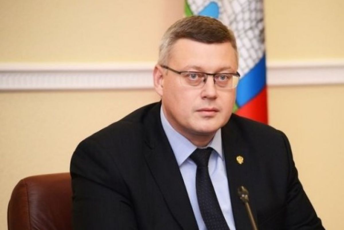 На должность детского омбудсмена со скандалом переизбрали Константина Домогатского На сессии Орловского облсовета, которая состоялась четвёртого июля, депутаты со скандалом переизбрали на должность детского омбудсмена Константина Домогатского. ↗ Прислать новость Подписаться